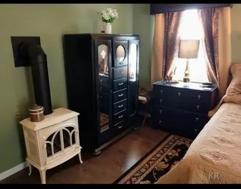 Bedroom - 280 Shearer, Gladwin, MI 48624 photo 5 of 5