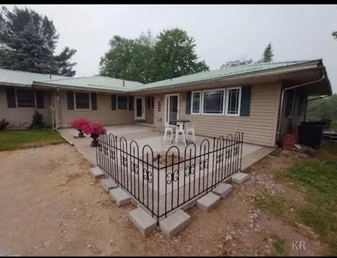 Exterior - 280 Shearer, Gladwin, MI 48624 photo 3 of 3