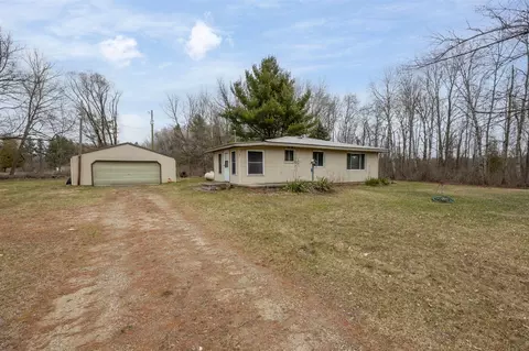2972 Taft, Remus, MI 49340