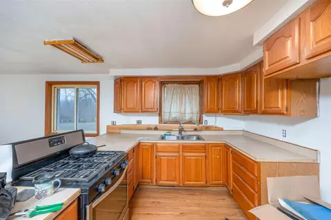 Kitchen - 2972 Taft, Remus, MI 49340 photo 2 of 4