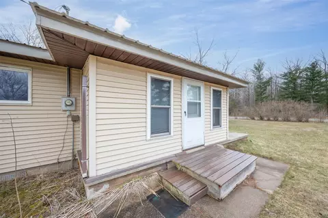 Exterior - 2972 Taft, Remus, MI 49340 photo 3 of 5