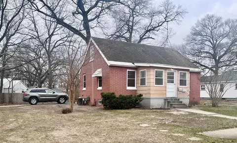 225 E Lincoln, Muskegon Heights, MI 49444