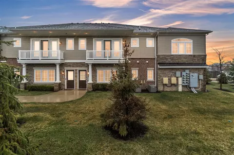 5666 Arbor Chase, Ann Arbor, MI 48103