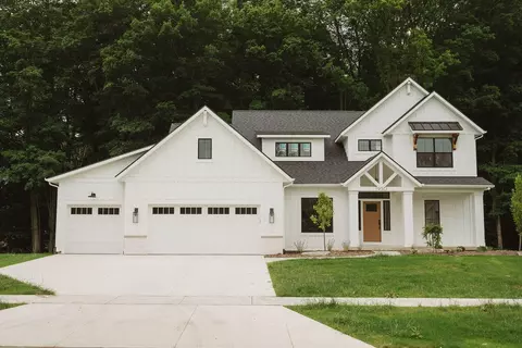 1950 Creekside, Byron Center, MI 49315