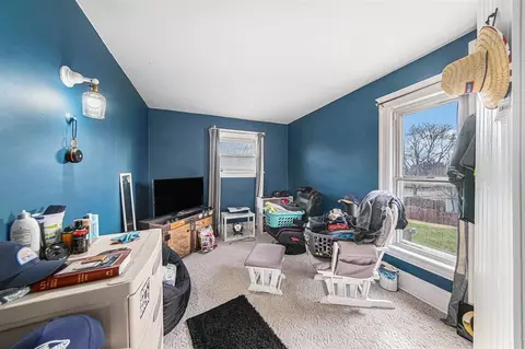 Bedroom - 704 Loomis, Jackson, MI 49202 photo 4 of 4