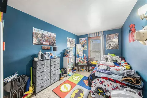 Bedroom - 704 Loomis, Jackson, MI 49202 photo 3 of 4