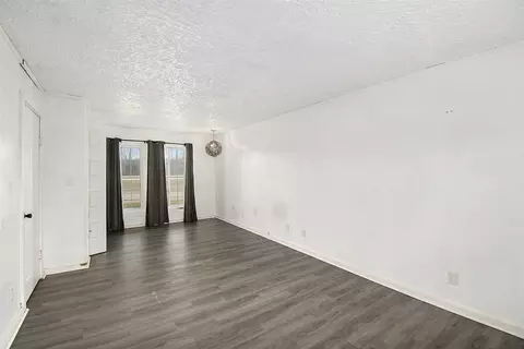 5459 W Lansing, Perry, MI 48872 photo 9