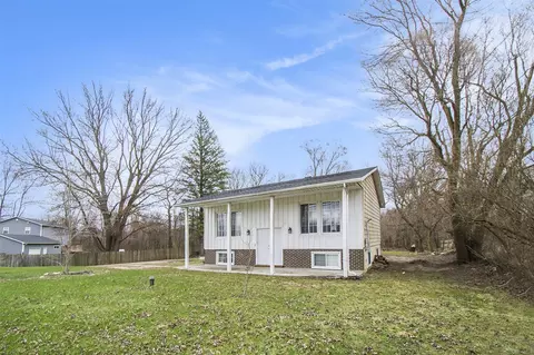 5459 W Lansing, Perry, MI 48872