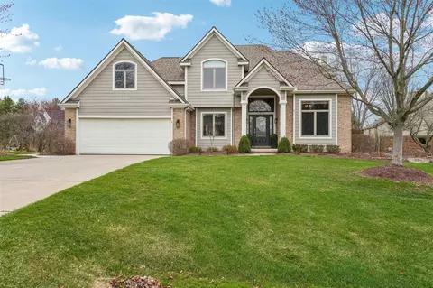 4574 Cameron Cir, Dexter, MI 48130
