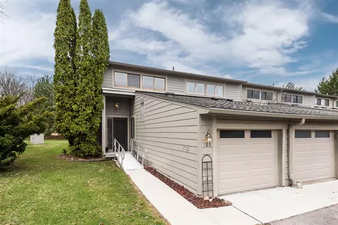 761 Peninsula, Ann Arbor, MI 48105