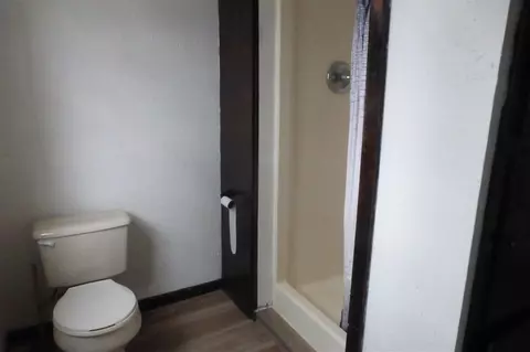 Bath - 516 Cedar, Niles, MI 49120 photo 3 of 3