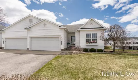 2495 Golden Maple, Fruitport, MI 49415