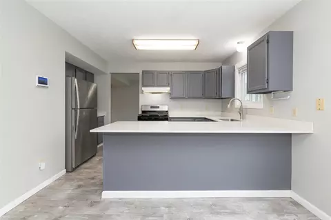Kitchen - 31544 Brandywine, Gobles, MI 49055 photo 2 of 4