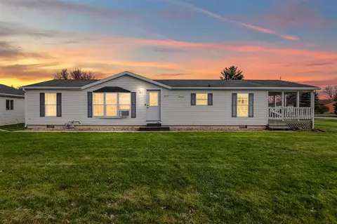 860 Lawrence, Quincy, MI 49082