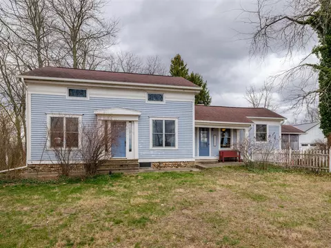 10345 B Dr N, Ceresco, MI 49033