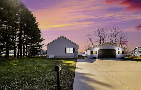 1171 Oak Grv, Union City, MI 49094