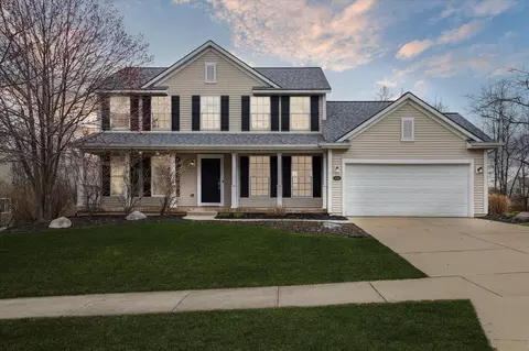 2881 N Saddle Rdg, Rockford, MI 49341