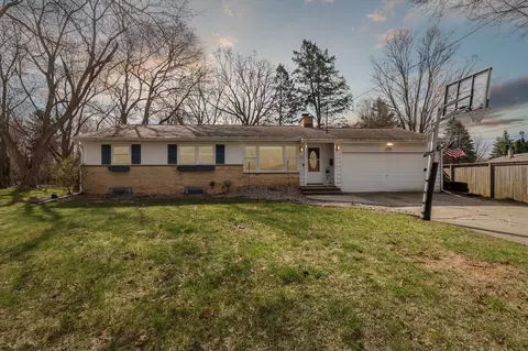 1129 Berkshire, Kalamazoo, MI 49006