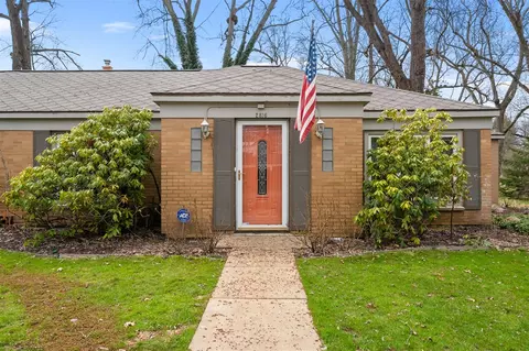 2816 Seamers, Kalamazoo, MI 49048