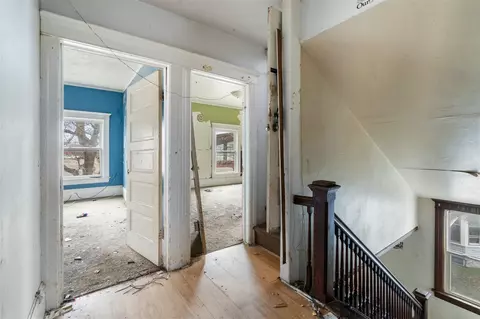 Entry Way - 405 Steward, Jackson, MI 49201 photo 4 of 4
