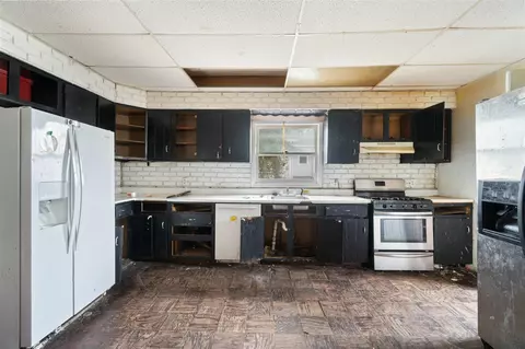 Kitchen - 405 Steward, Jackson, MI 49201 photo 1 of 3
