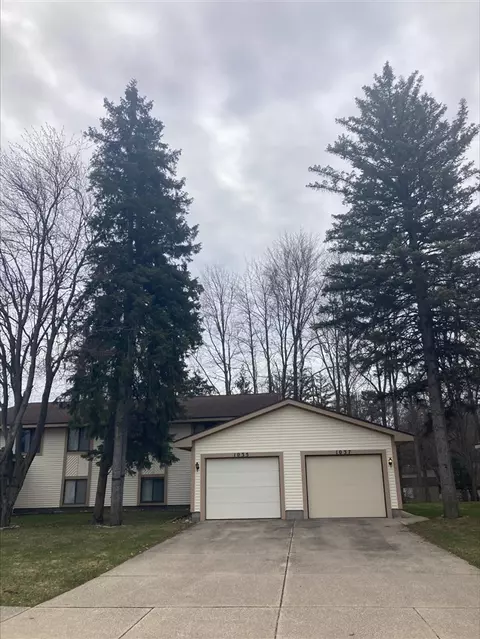 1037 Leroux #8, Muskegon, MI 49441