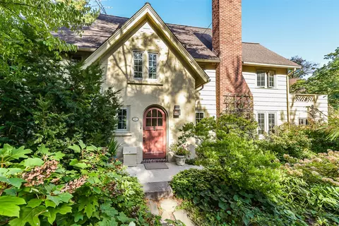 1915 Scottwood, Ann Arbor, MI 48104