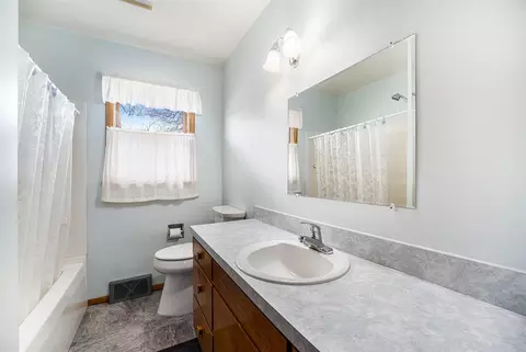 Bath - 3103 138th, Hamilton, MI 49419 photo 1 of 2