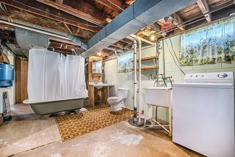 Bath - 3103 138th, Hamilton, MI 49419 photo 2 of 2