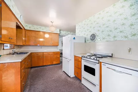 Kitchen - 3103 138th, Hamilton, MI 49419 photo 1 of 2