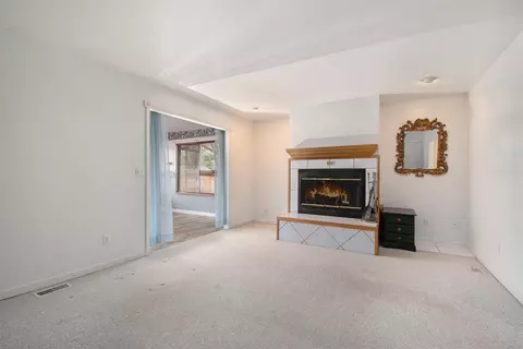 Living - 807 Bradford, Belding, MI 48809 photo 2 of 2
