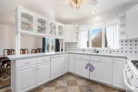 Kitchen - 807 Bradford, Belding, MI 48809 photo 2 of 4