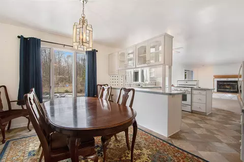 Dining - 807 Bradford, Belding, MI 48809 photo 2 of 2
