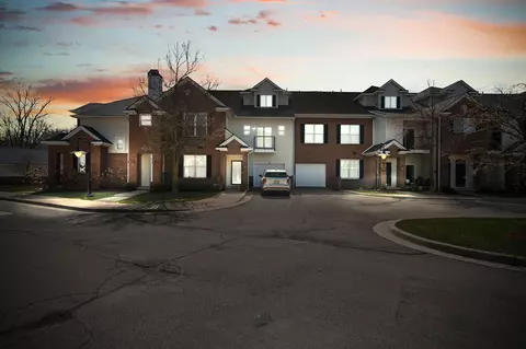 331 Scio Vlg #284, Ann Arbor, MI 48103