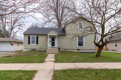 409 Wilkinson, Chelsea, MI 48118