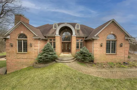 7688 Ellens Way, Ann Arbor, MI 48105