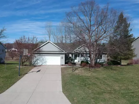 7389 Tillicum, Rockford, MI 49341
