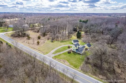 6089 Alaska, Alto, MI 49302