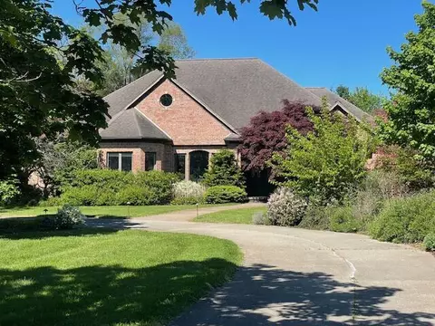 5002 Quincy, Saline, MI 48176