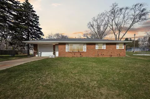 1585 Marlin, Grand Rapids, MI 49534