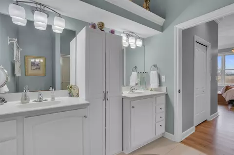 Bath - 442 Constitution, Brooklyn, MI 49230 photo 3 of 4
