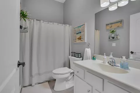 Bath - 442 Constitution, Brooklyn, MI 49230 photo 1 of 4