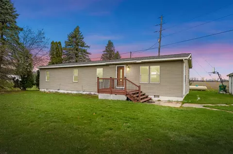 14370 M-216, Three Rivers, MI 49093