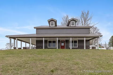5253 Woods, Sidney, MI 48885