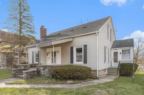 139 W Superior, Muir, MI 48860