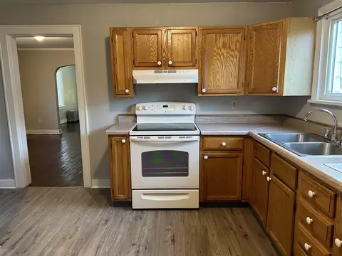 Kitchen - 706 Webb, Jackson, MI 49202 photo 1 of 2