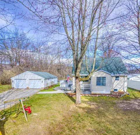 Exterior - 6535 Rives Jct, Jackson, MI 49201 photo 2 of 12