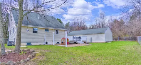 Exterior - 6535 Rives Jct, Jackson, MI 49201 photo 6 of 12