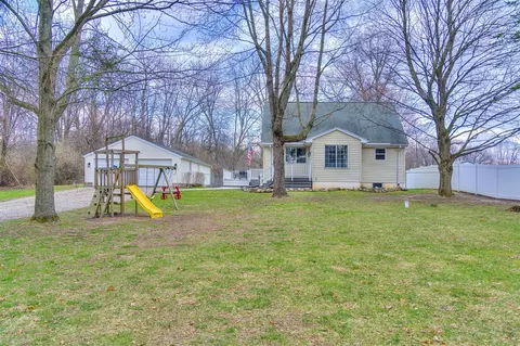 Exterior - 6535 Rives Jct, Jackson, MI 49201 photo 3 of 12