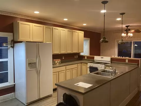 Kitchen - 133 E Ml, Athens, MI 49011 photo 2 of 2